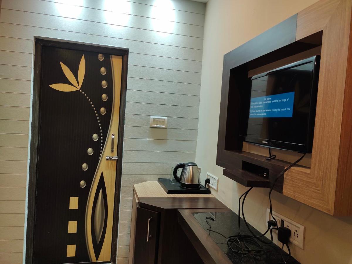 New Classic Inn ディガ エクステリア 写真